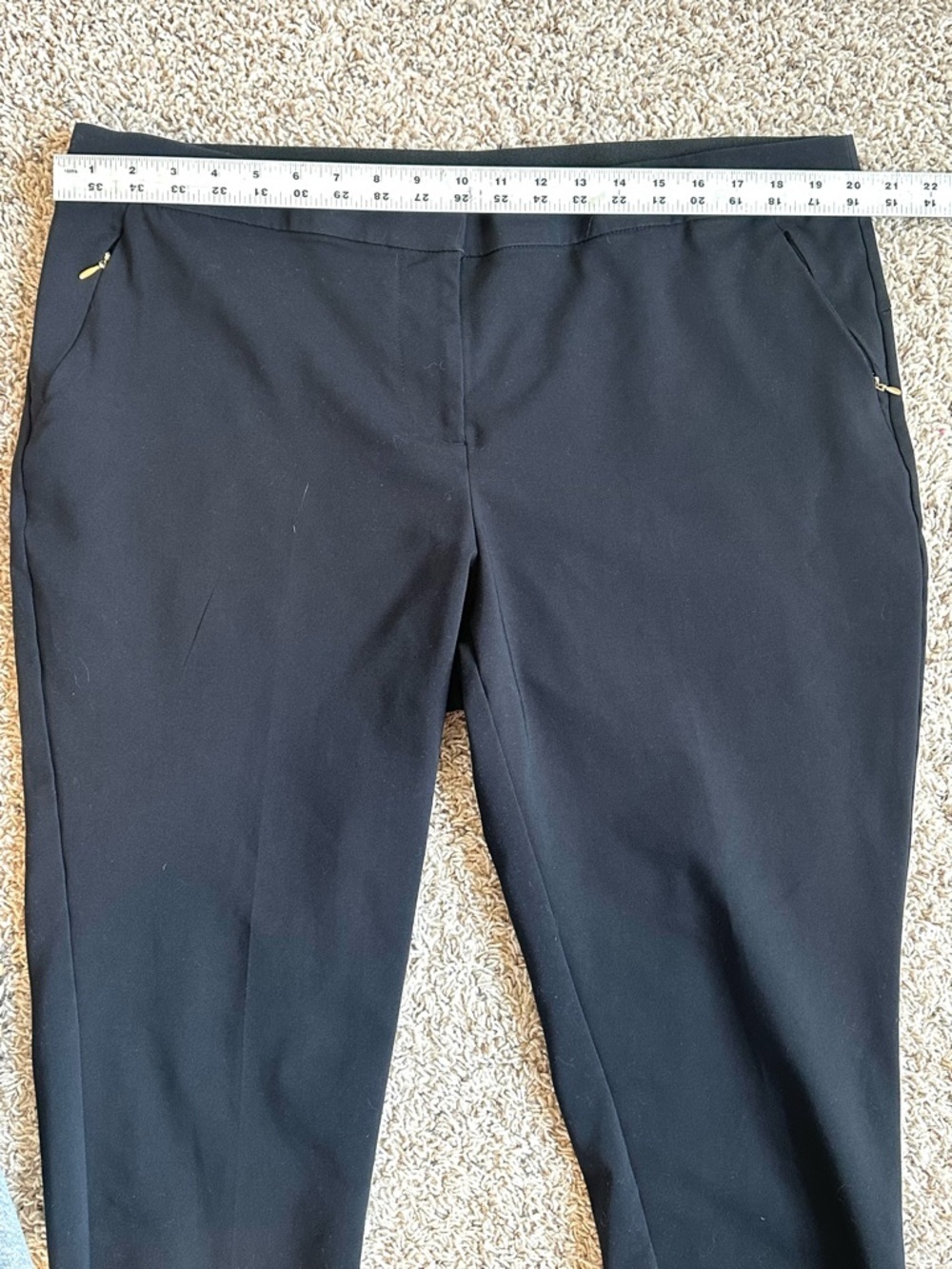 EVRI Classic Black Stretch Relaxed Fit Capri Cropped Gold Detail Pants Sz 18W - Picture 6 of 9